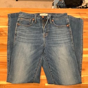 Madewell jeans size 26 excellent condition.